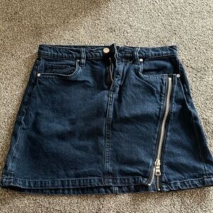 Jean skirt with zipper size 28